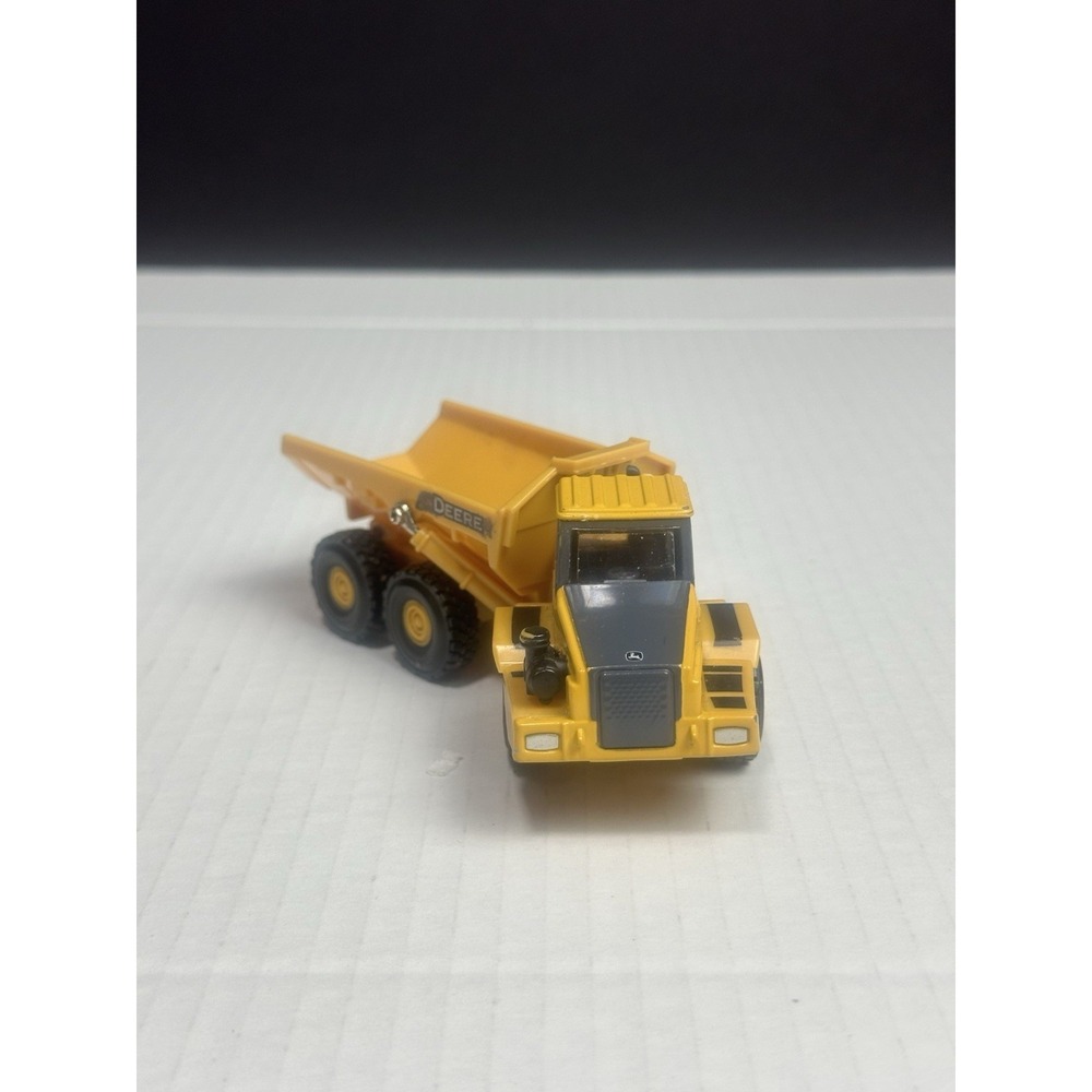 Small John Deere Dirt Mover Hauler Tomy Toy - Picture 2 of 5